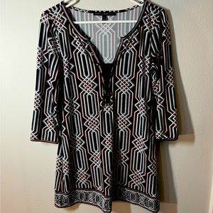 Women’s White House black market dress